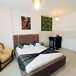 Eduard Elegance Rin * Бухарест