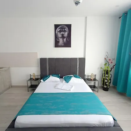 Eduard Elegance Rin * Βουκουρέστι