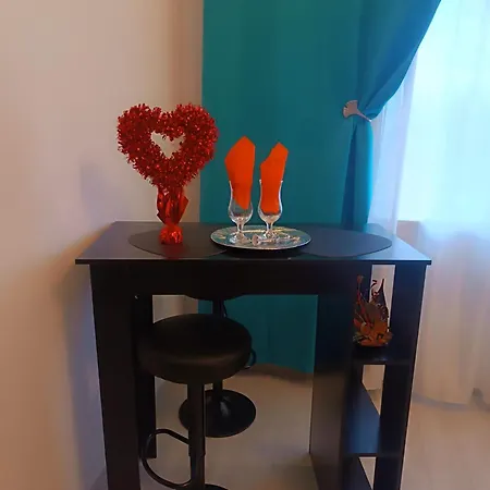 Eduard Elegance Rin Apartment