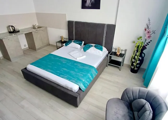 Eduard Elegance Rin * Бухарест