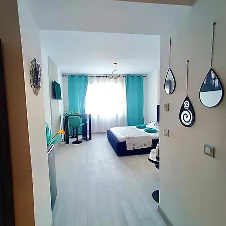 Eduard Elegance Rin Apartment