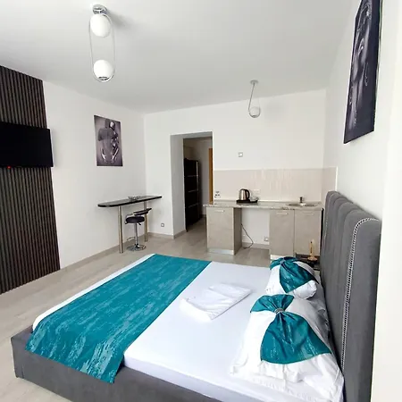 Eduard Elegance Rin Apartment
